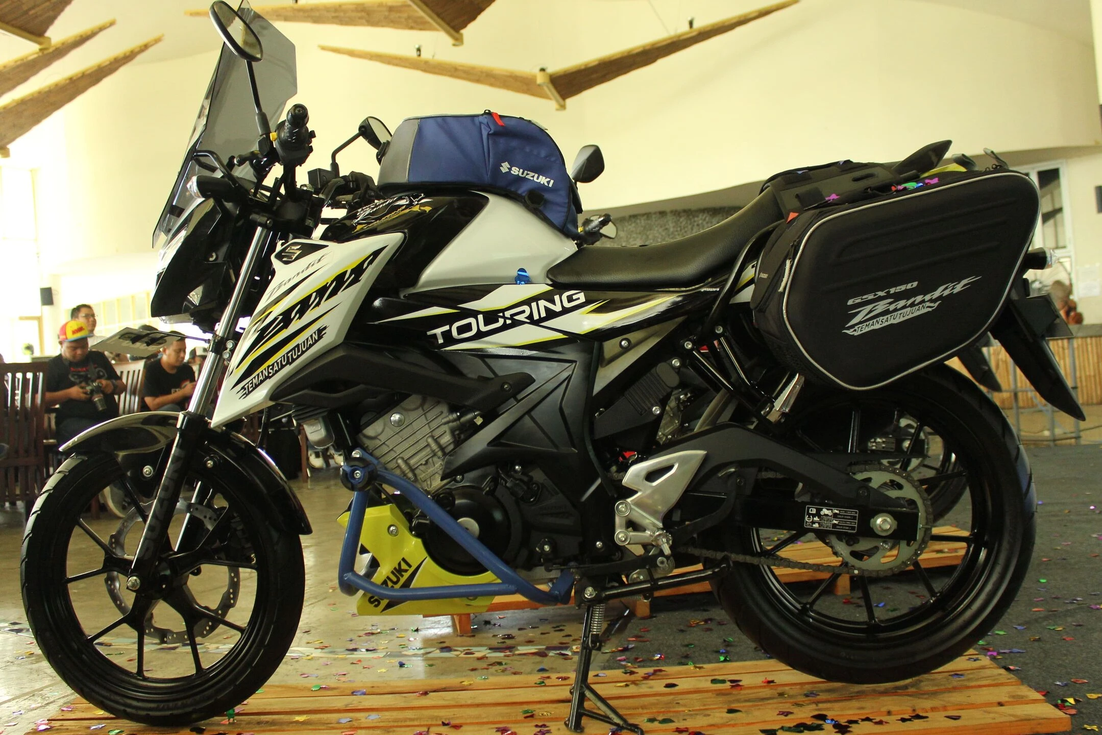 Suzuki_GSX_150