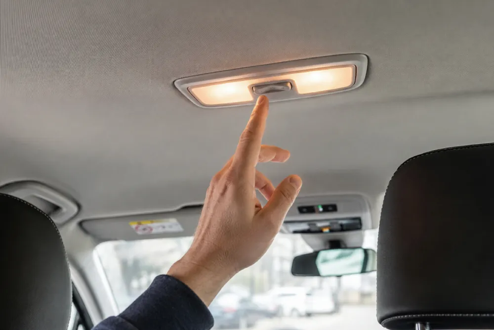 Lampu Kabin Berkedip