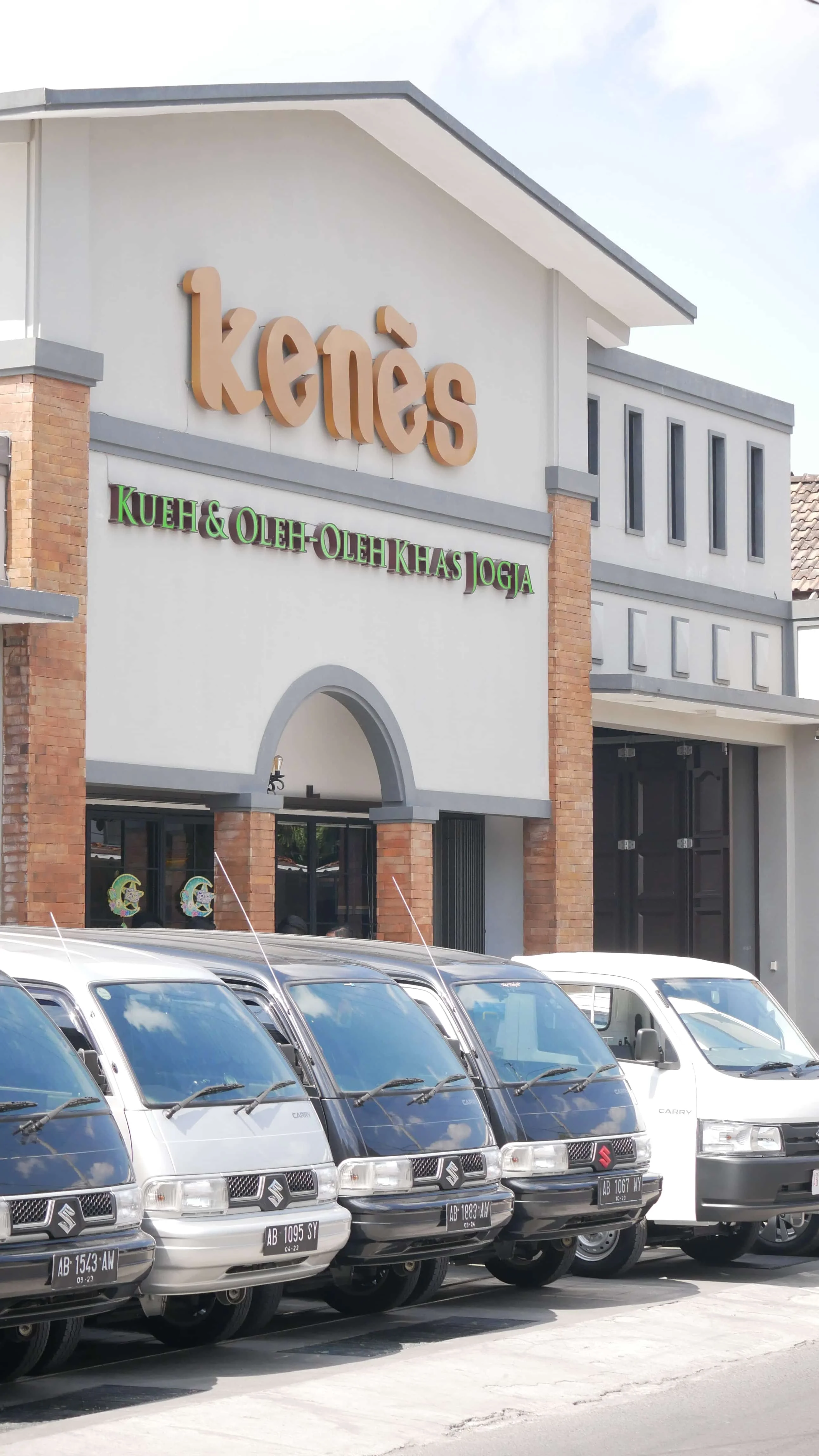 Andil Suzuki Carry Pick Up Dalam Kesuksesan Bakpia Premium Kenes