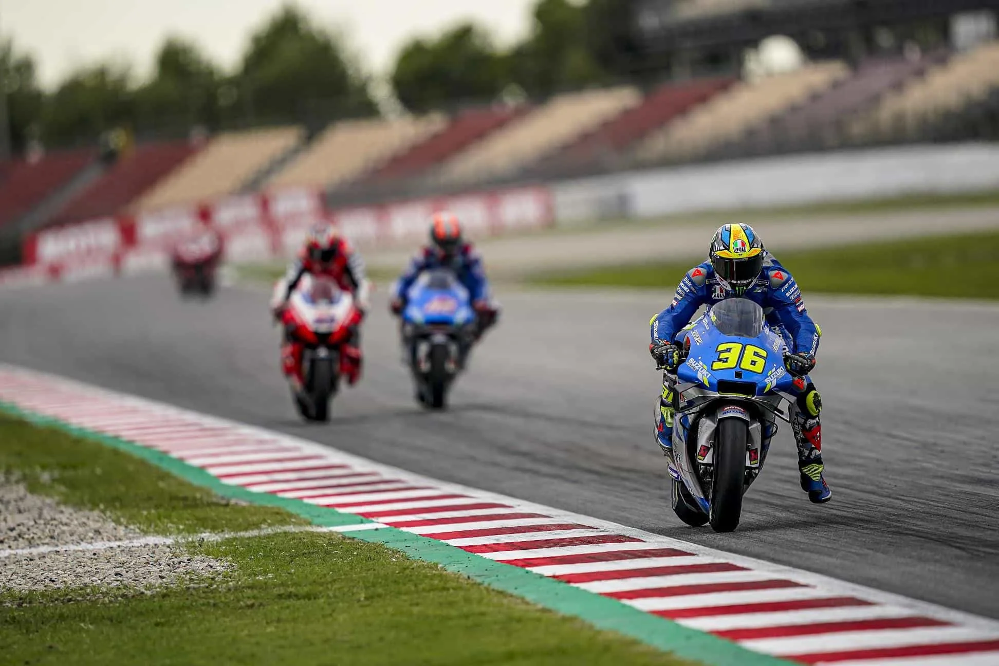 Laju Gsx Rr Tak Terbendung Suzuki Amankan Double Podium Catalunya Gp