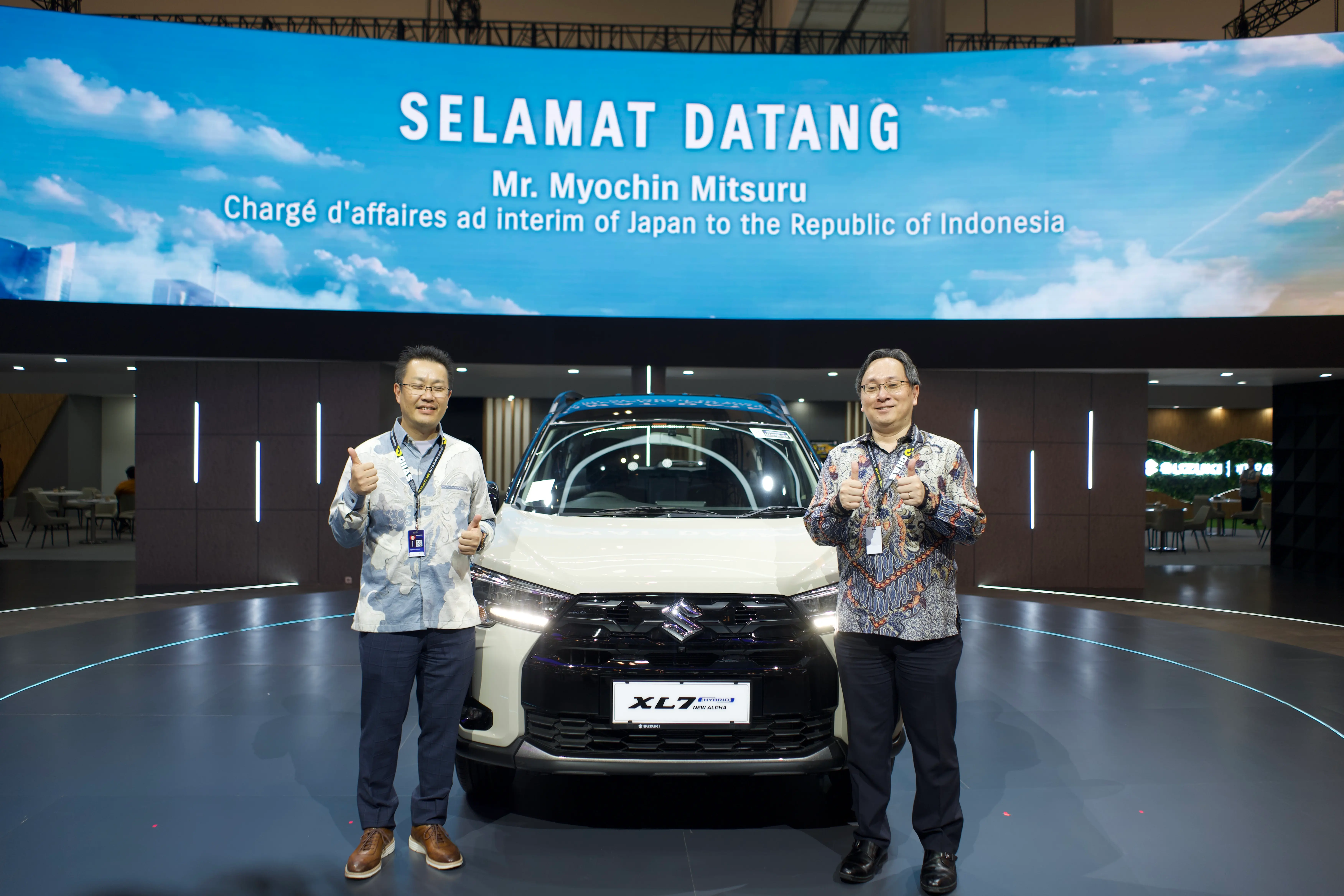Myochin Mitsuru Charge Daffaires Ad Interim Of Japan To The Republic Of Indonesia Mengunjungi Booth Suzuki Di Giias 2026