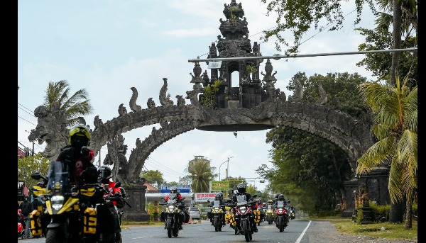PETUALANGAN LINTAS JAWA-BALI, SUZUKI INDONESIA CIPTAKAN PENGALAMAN BERSAMA PARA PELANGGAN SUZUKI V-STROM 250SX