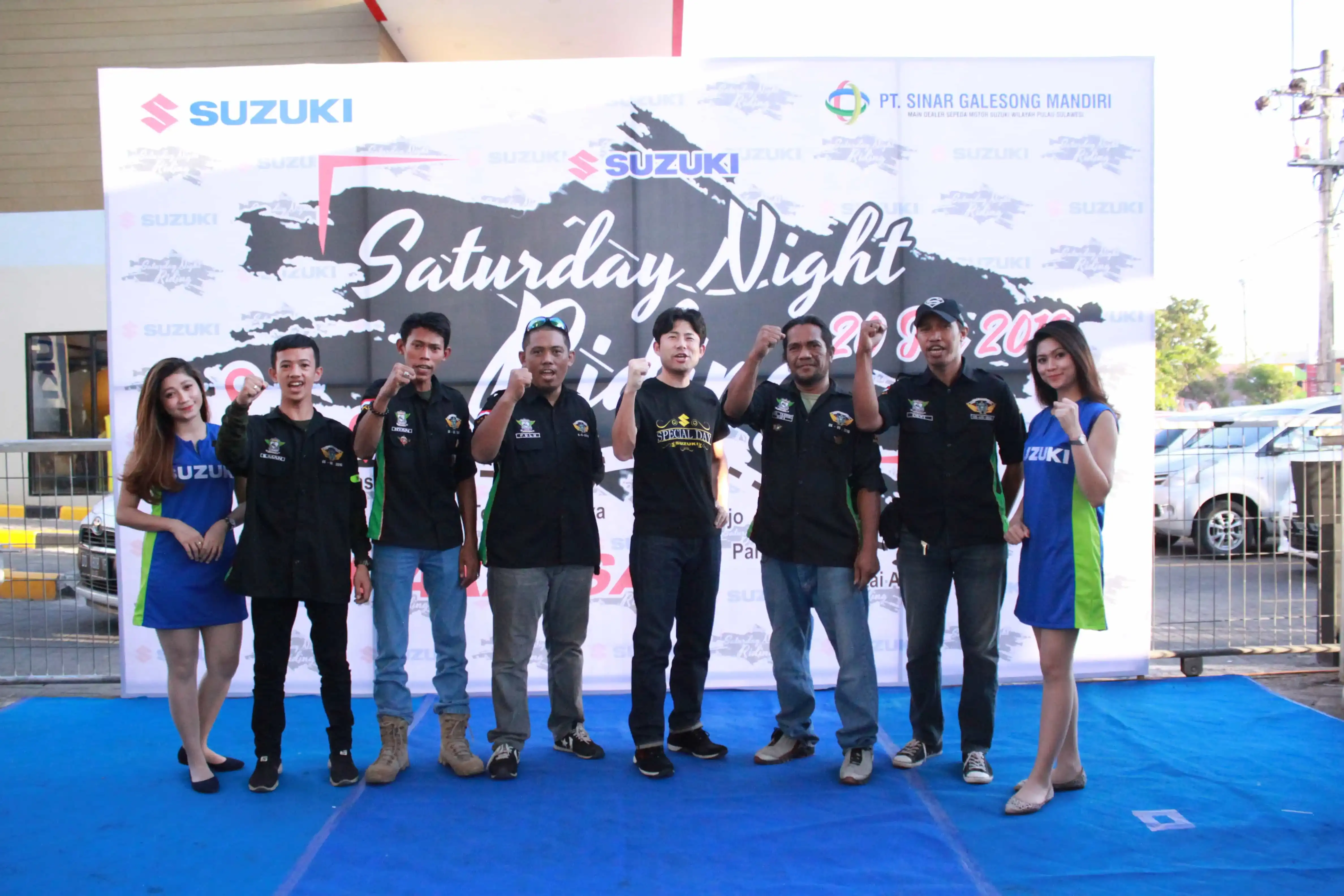 Ratusan Bikers Suzuki Warnai Malam Di Kota Makassar