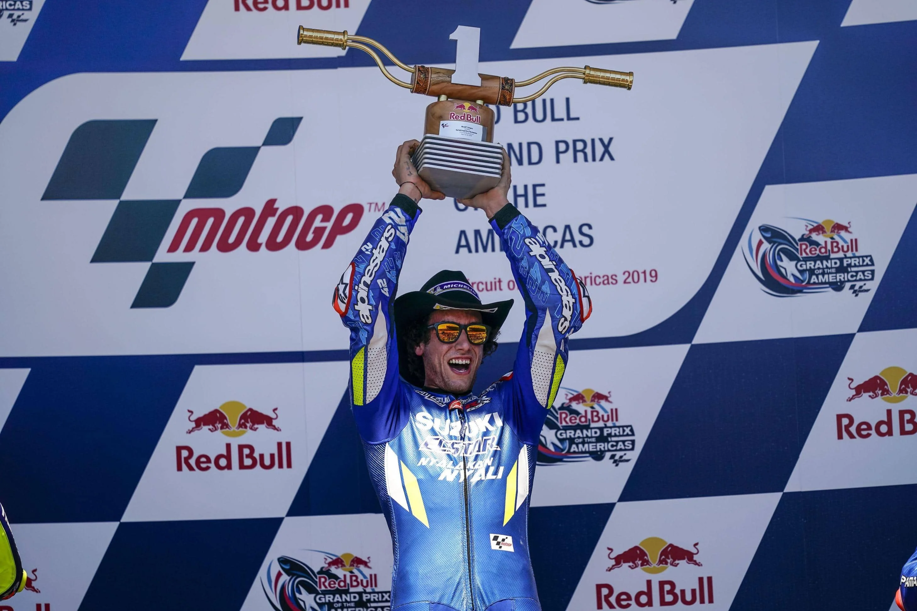 Suzuki Antarkan Alex Rins Raih Kemenangan Podium 1 Dengan Sempurna
